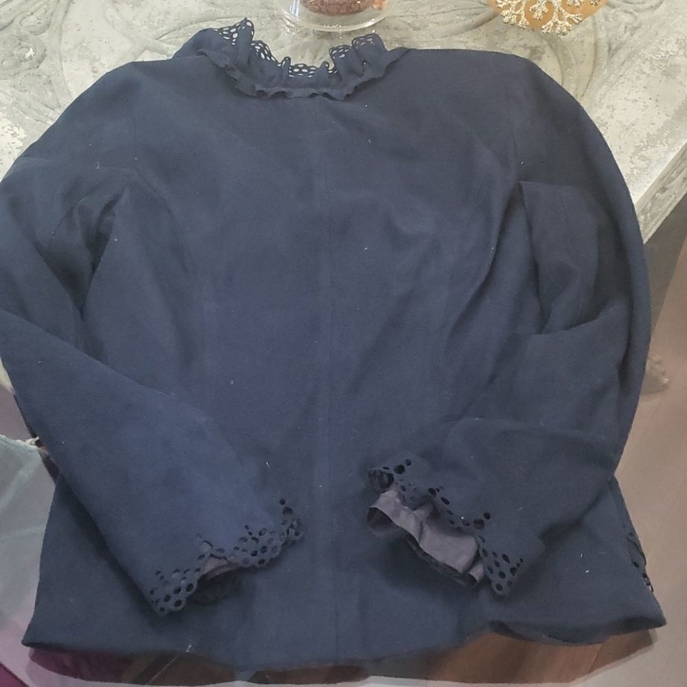 LULUMARI Jacket - Picture 4 of 4